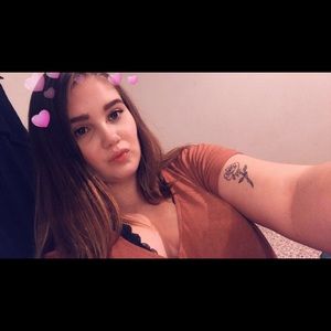 Meet your Posher, Rebecca